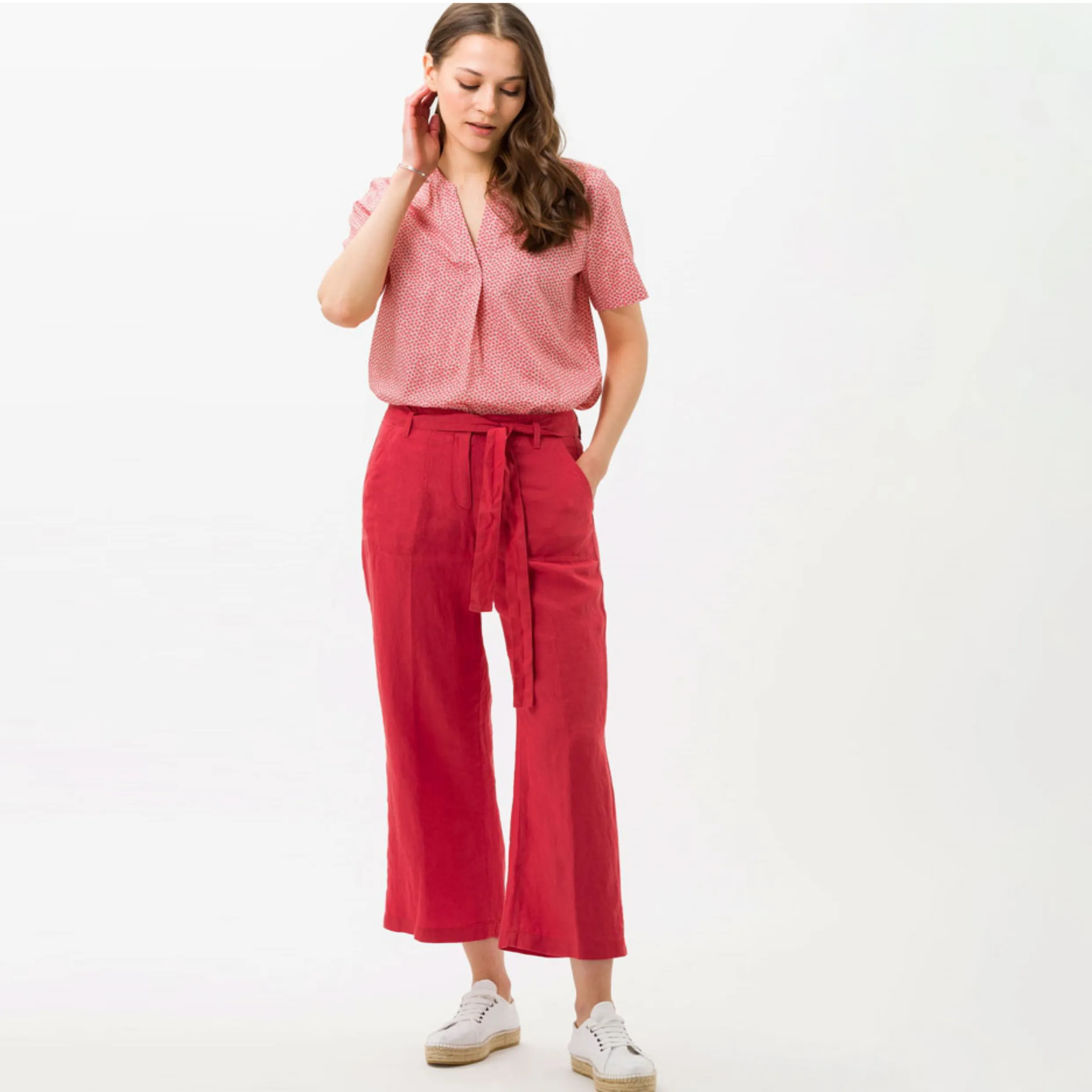 Brax Maine S  Cropped Linen Trouser in Fuchsia 74-2207