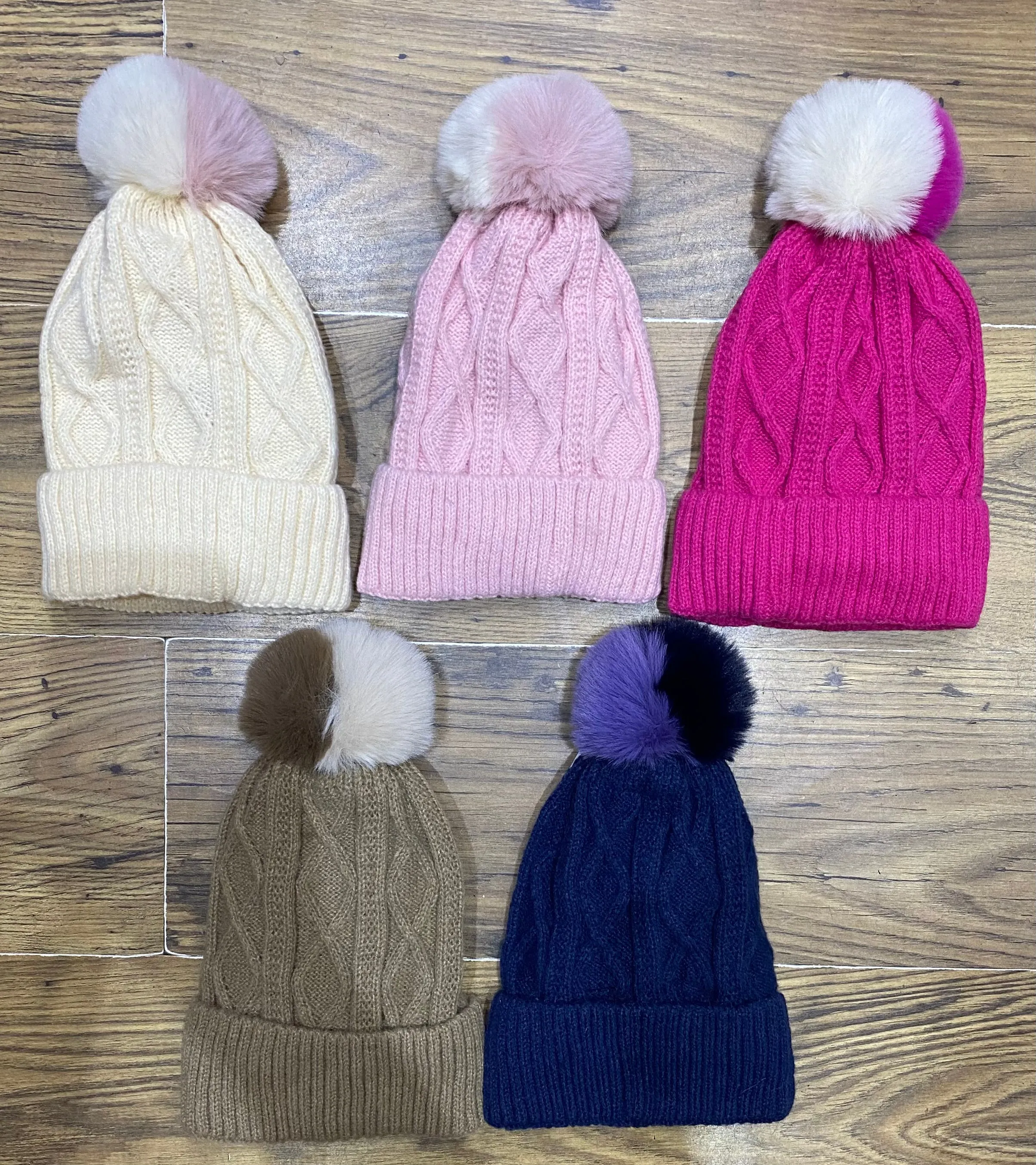 Cable Knit Two Tone Pom Pom Hat With Fleece Lining (5 Colours)