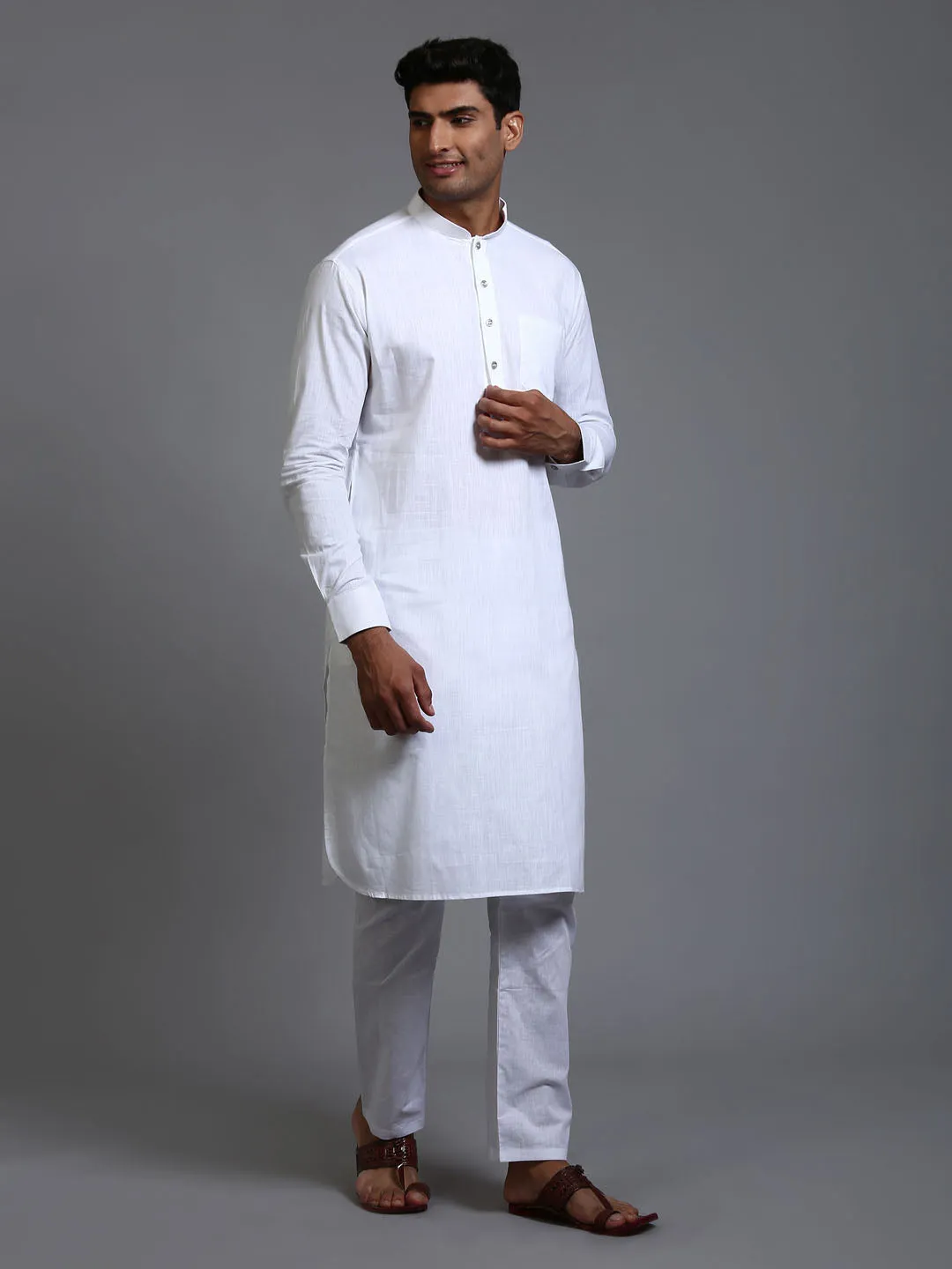 Jashvi Men's White Cotton Blend Pathani Kurta Pyjama Set