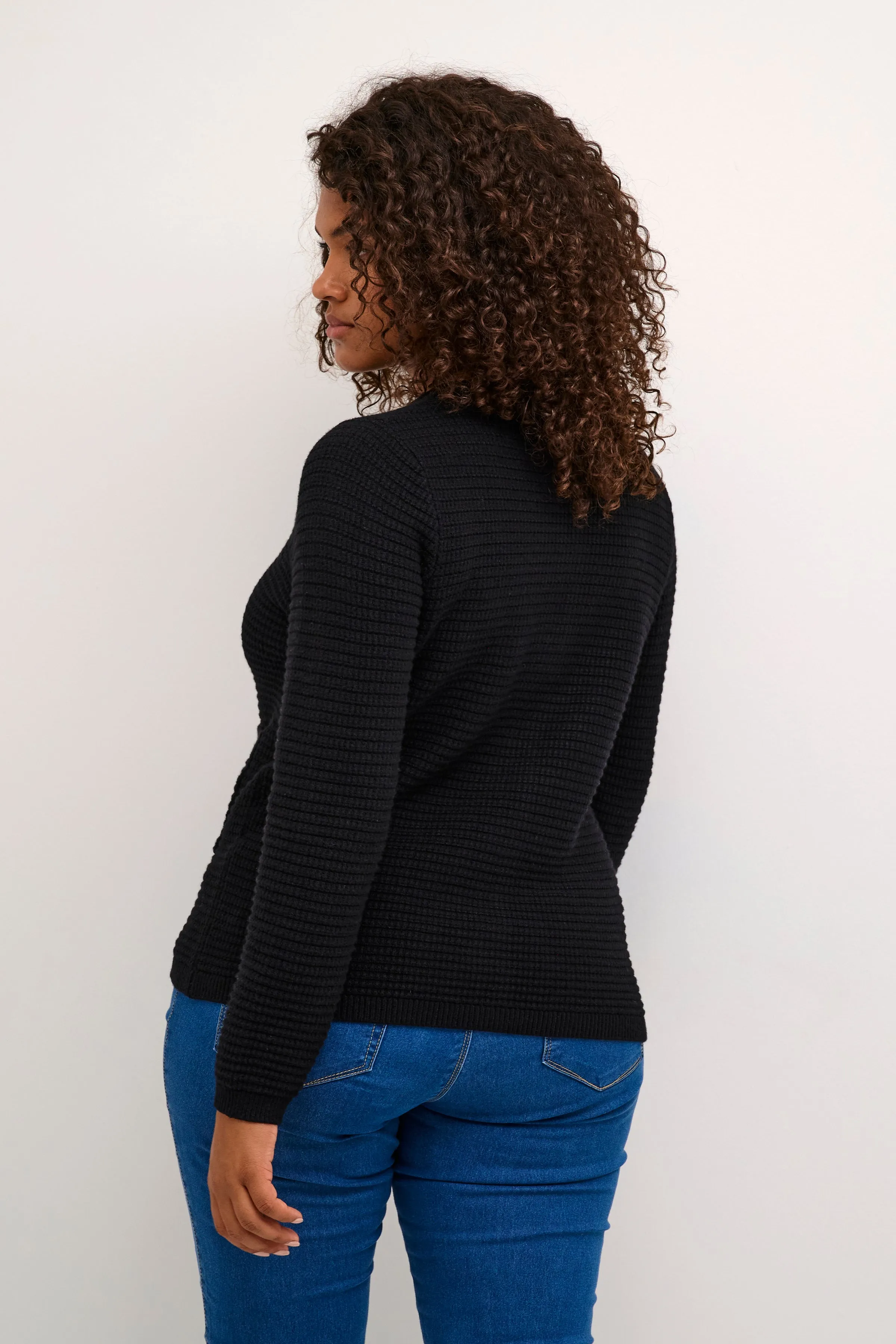 Kaffe Curve Ritta Cardigan in Black